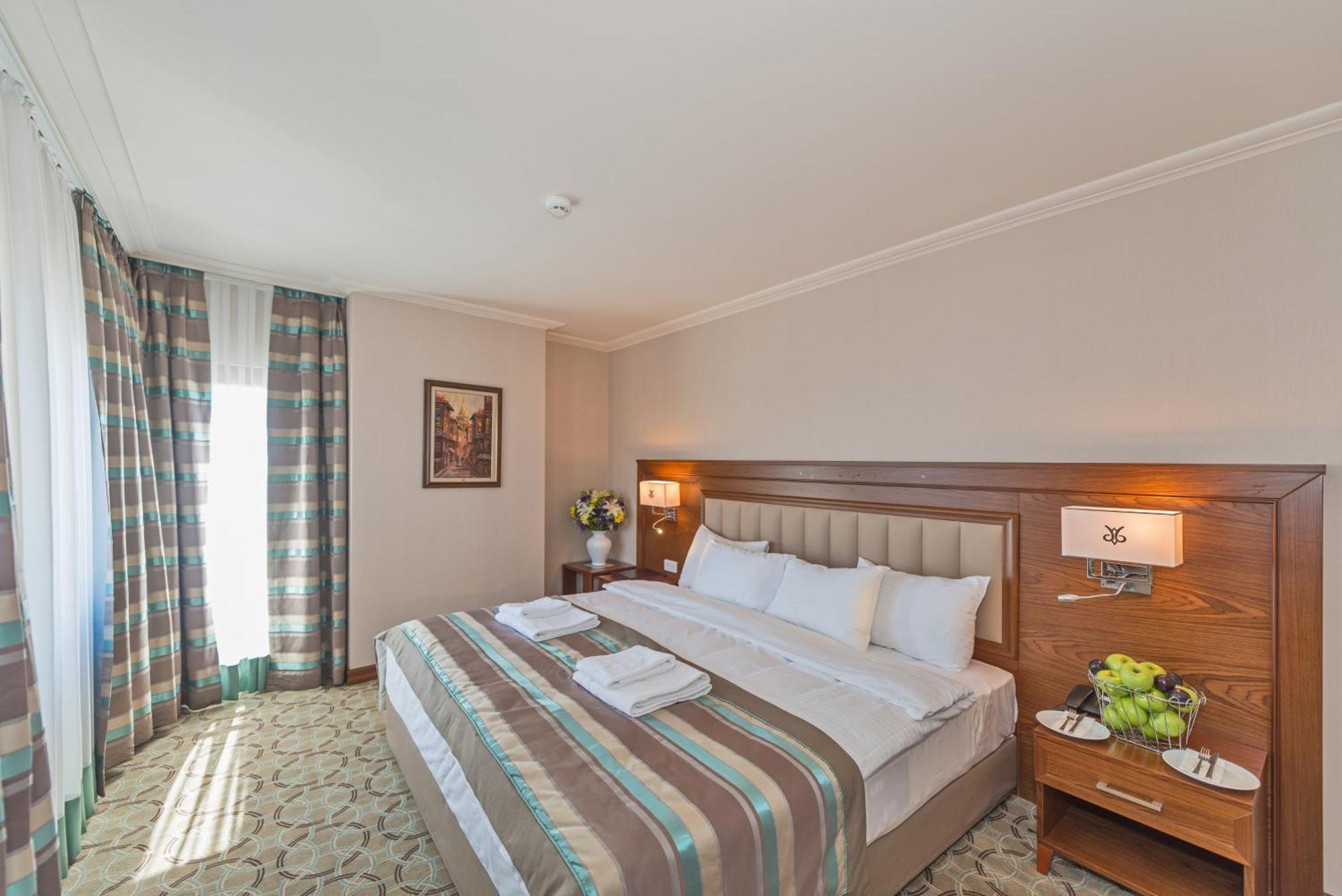 Deluxe Double or Twin Room,984101122:JPEG